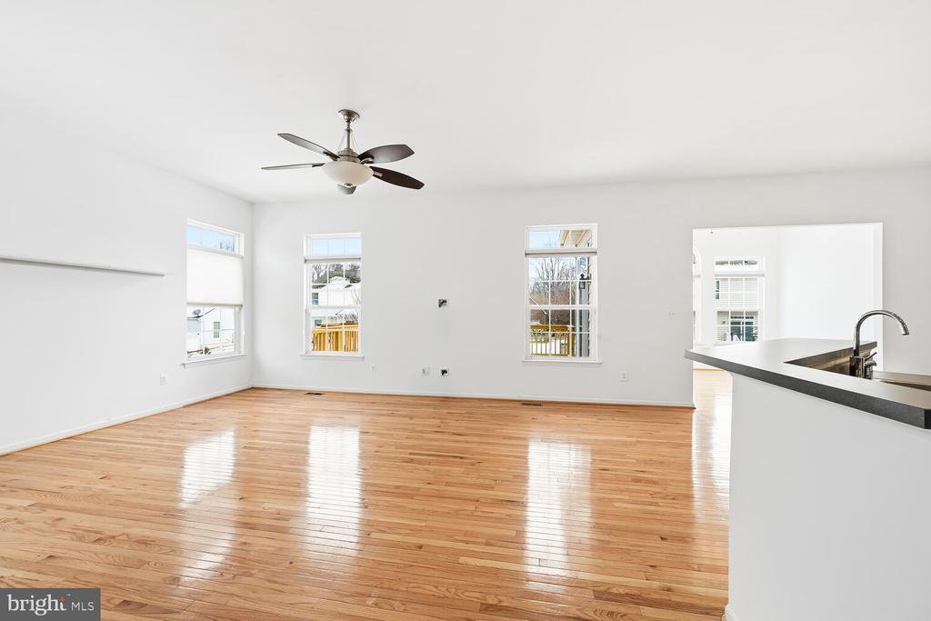 206 CAMELOT DRIVE