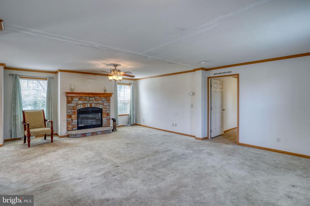 31729 W EDGE ROAD