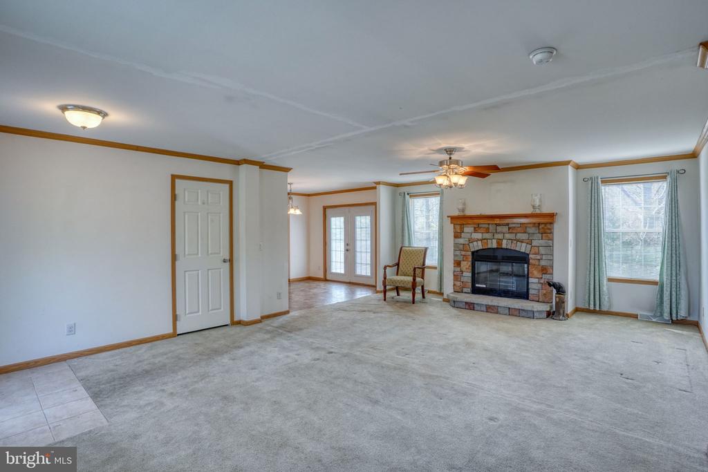 31729 W EDGE ROAD