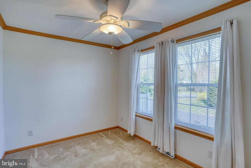 31729 W EDGE ROAD