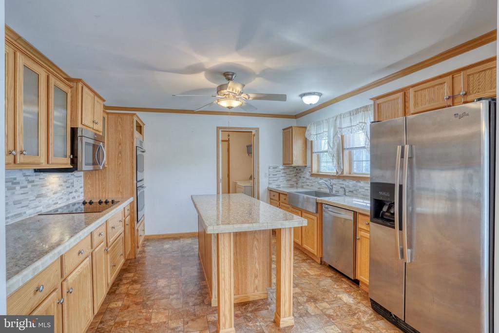 31729 W EDGE ROAD