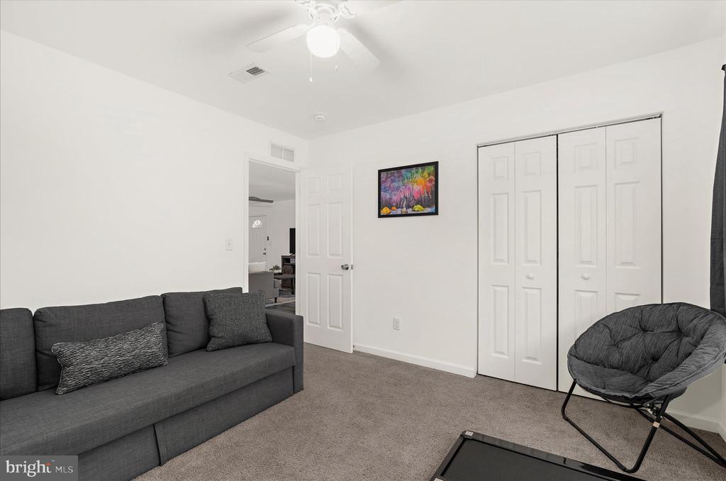 301 LINCOLN DRIVE