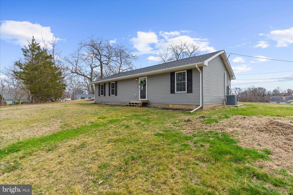 301 LINCOLN DRIVE