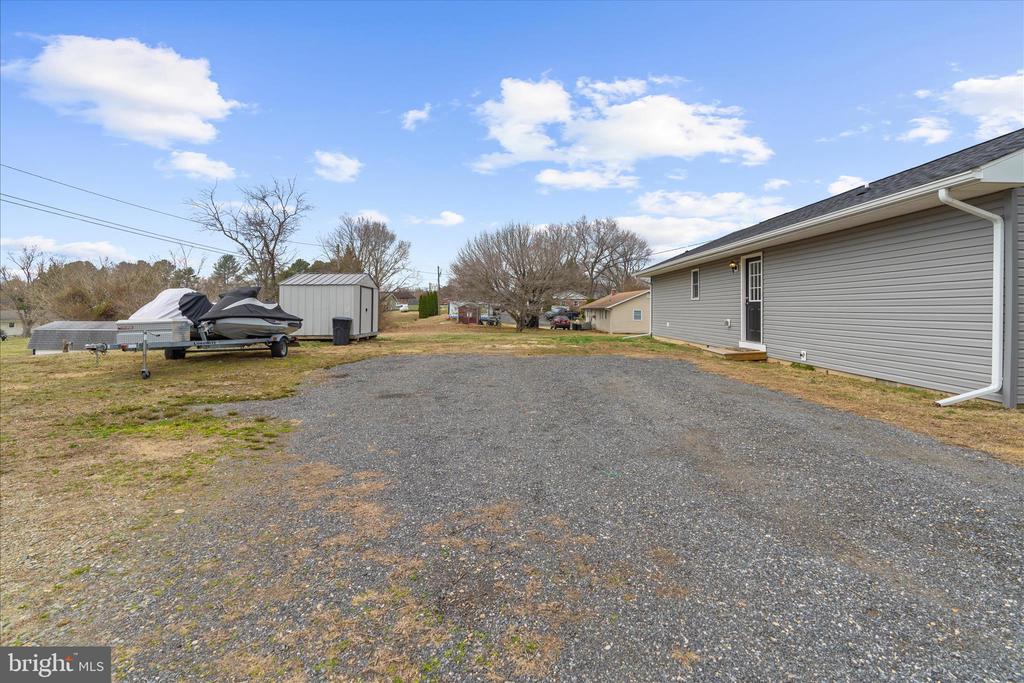301 LINCOLN DRIVE
