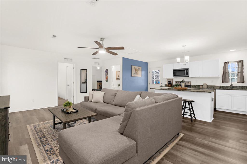 301 LINCOLN DRIVE