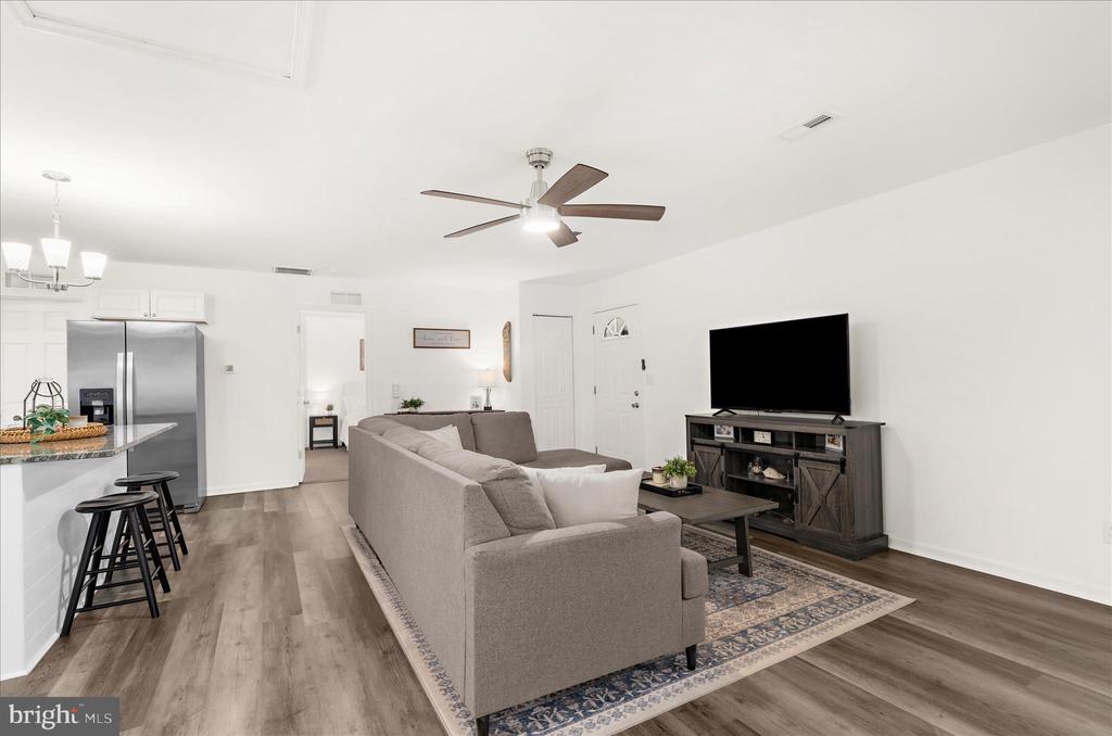 301 LINCOLN DRIVE