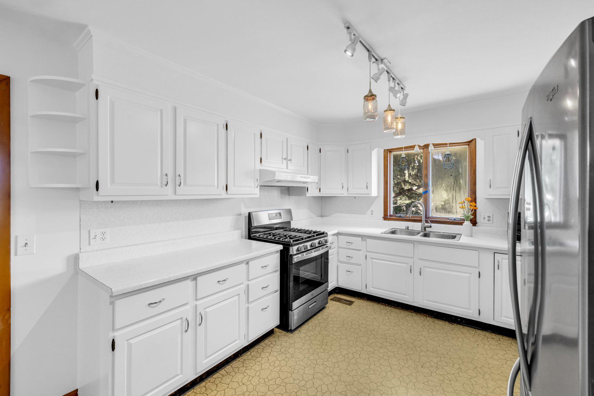 24295 LANGFORD ROAD