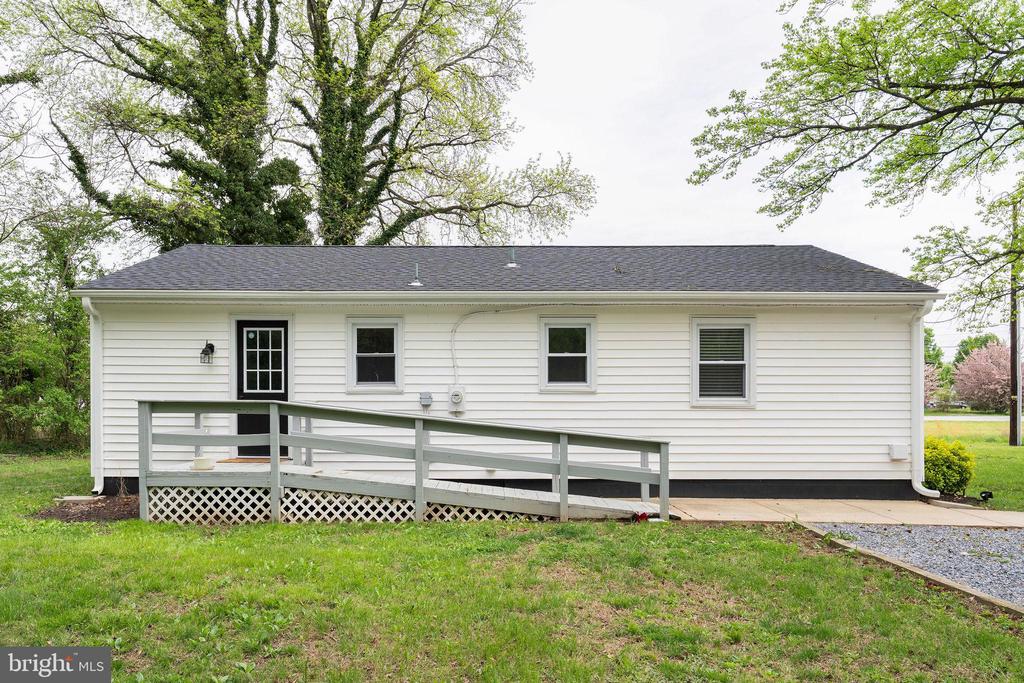 11167 OAK LANE