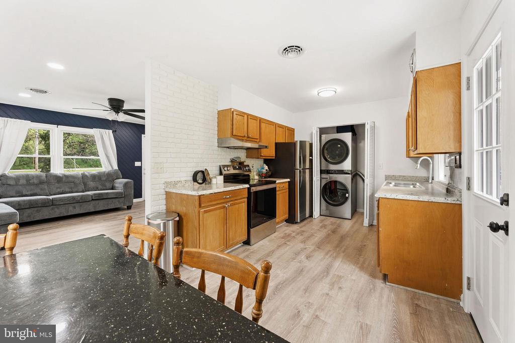 11167 OAK LANE