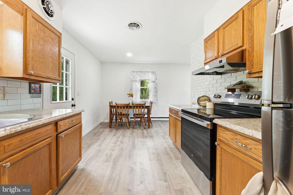 11167 OAK LANE