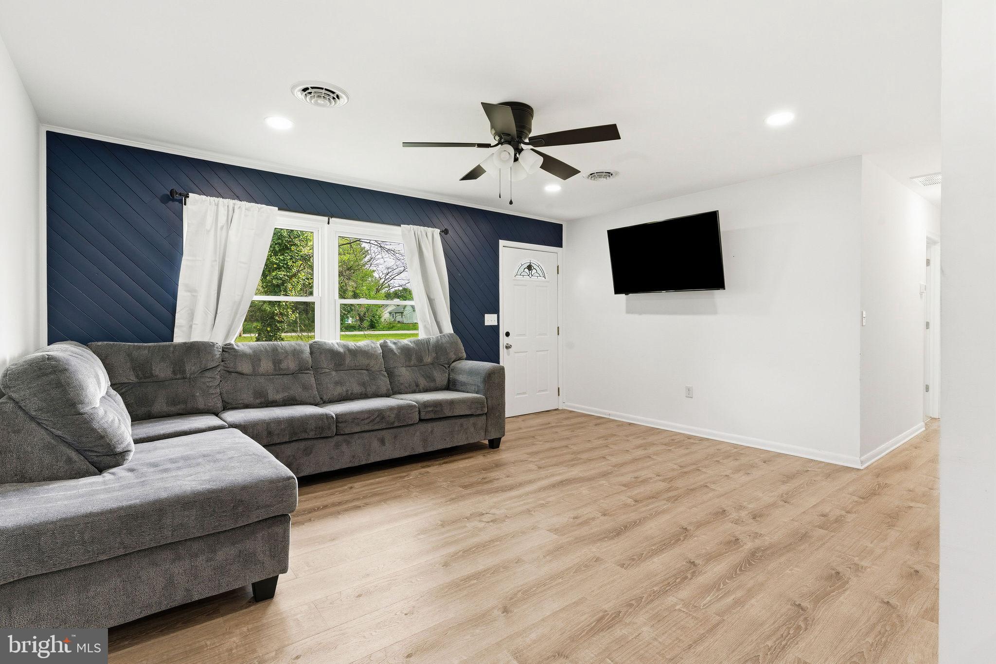 11167 OAK LANE