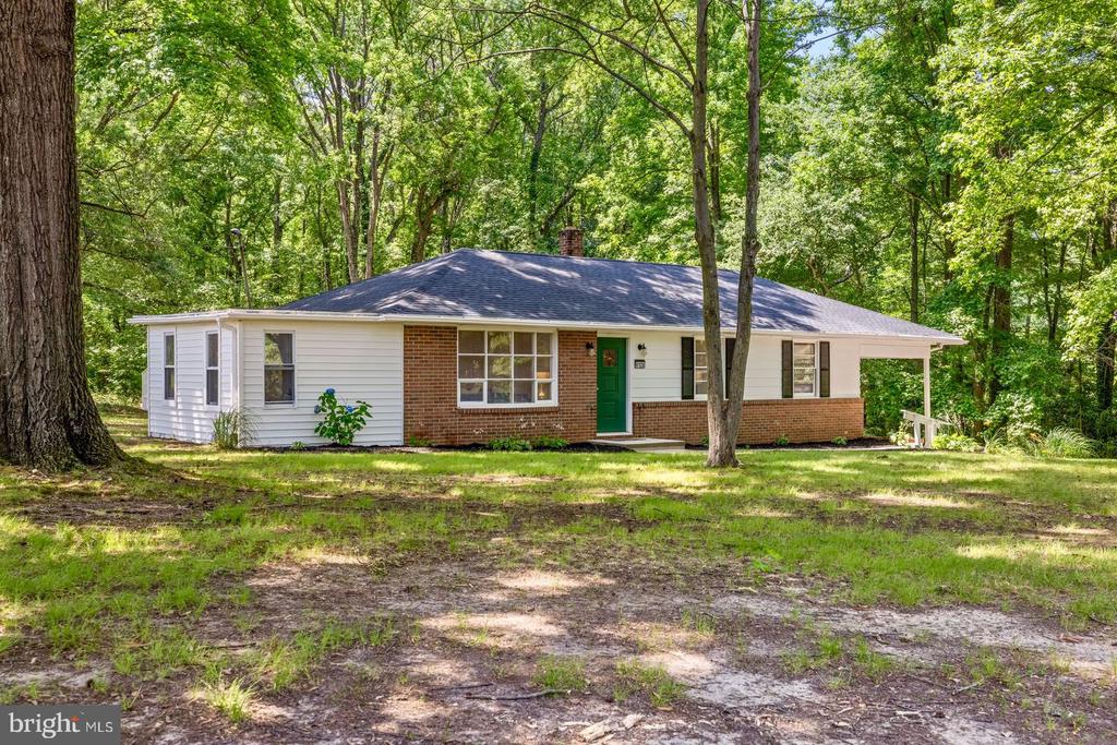 9126 FAIRLEE ROAD
