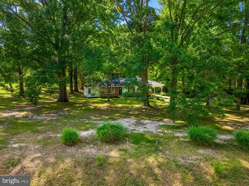 9126 FAIRLEE ROAD