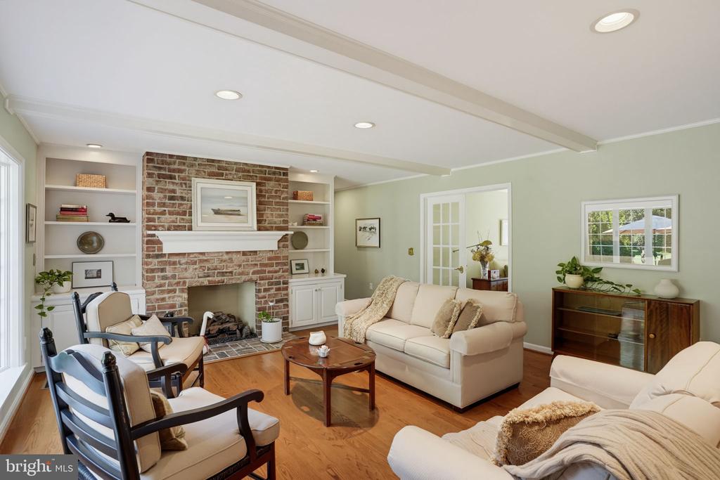 7903 RADCLIFFE ROAD