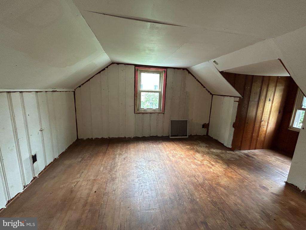 223 MOUNT VERNON AVENUE