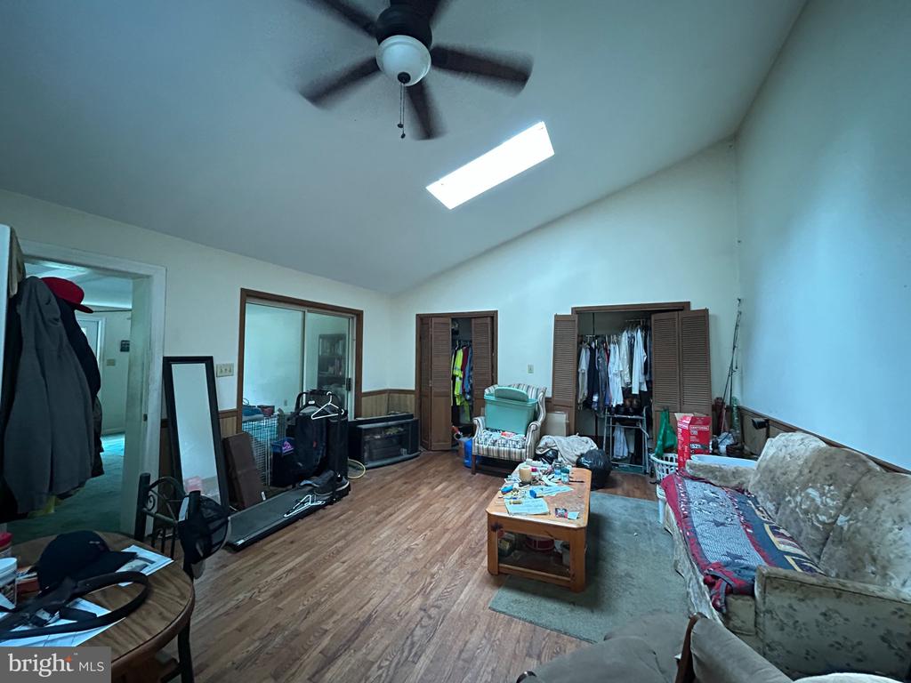 223 MOUNT VERNON AVENUE