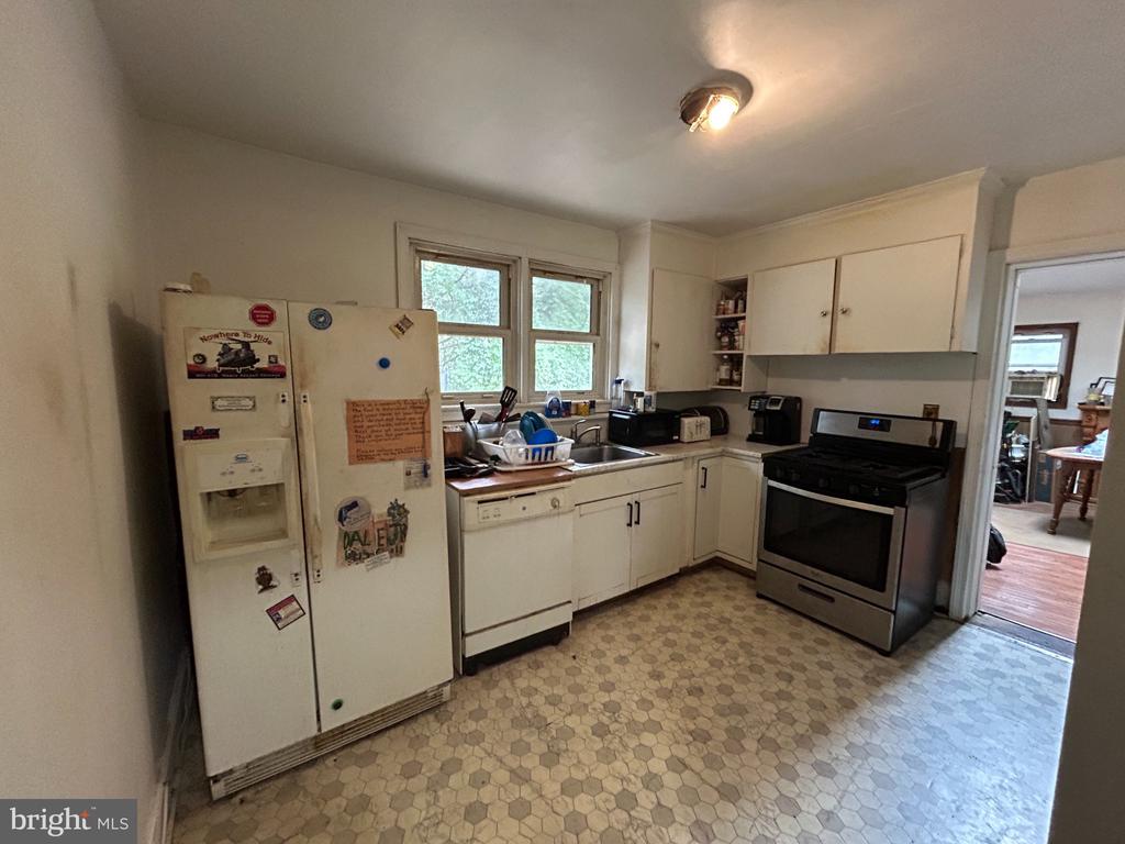 223 MOUNT VERNON AVENUE