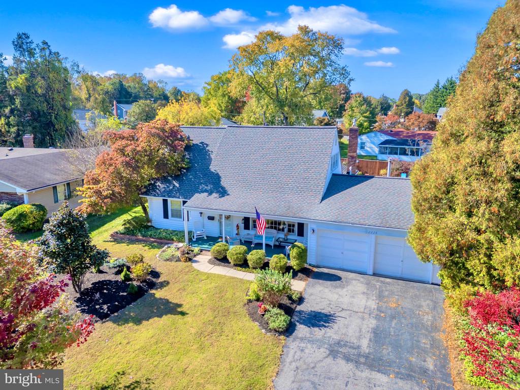 2228 HINDLE LANE