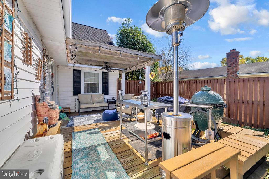 2228 HINDLE LANE