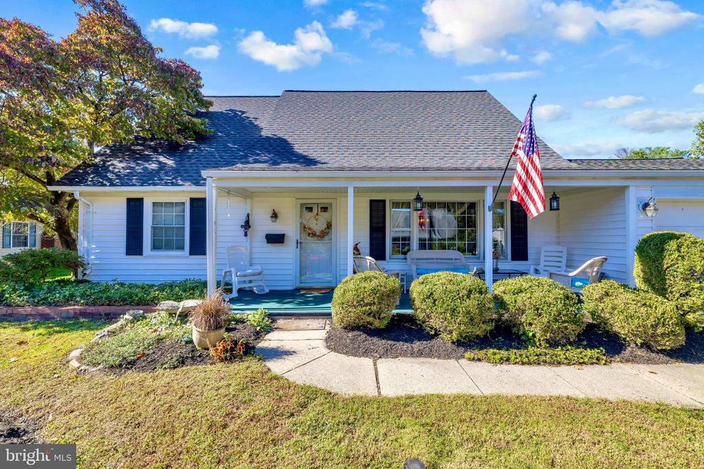 2228 HINDLE LANE