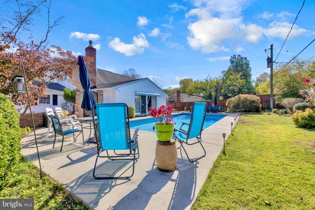 2228 HINDLE LANE