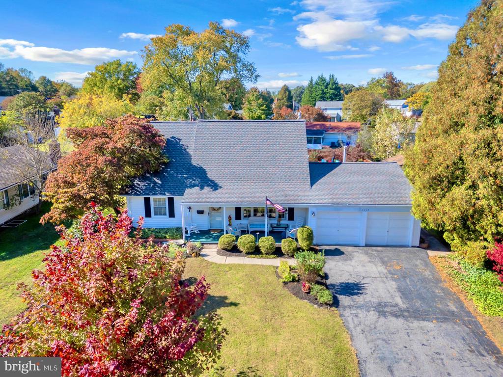 2228 HINDLE LANE