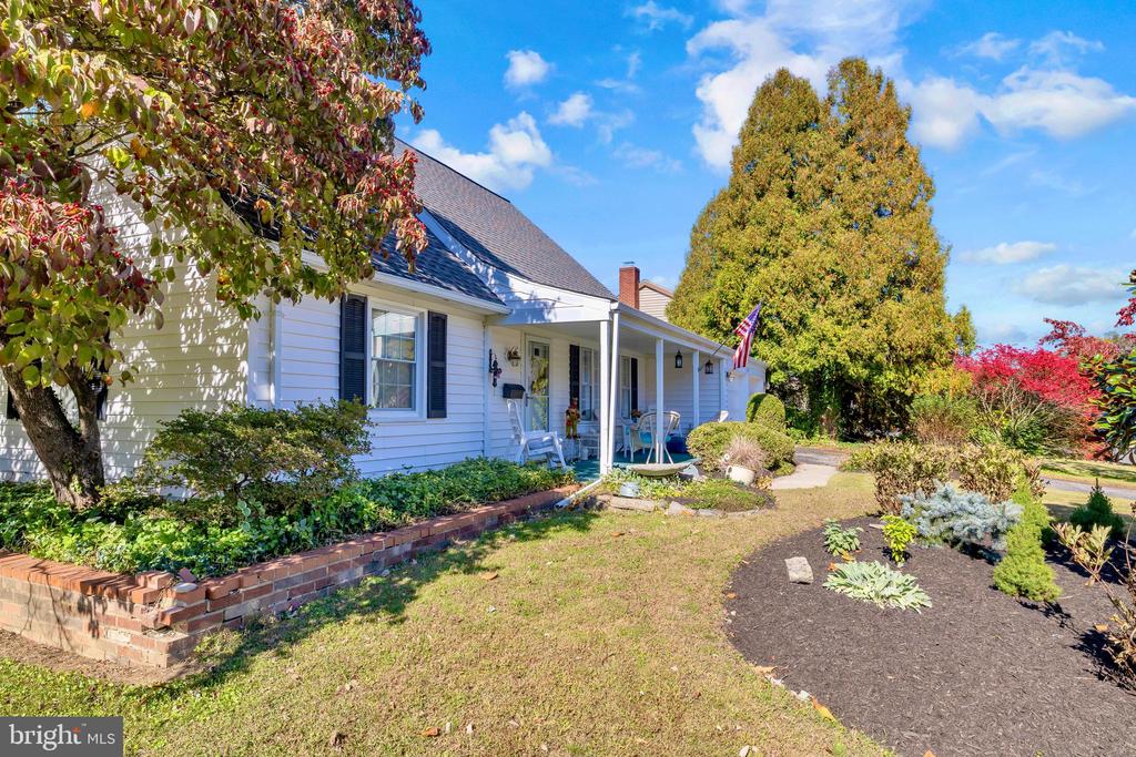 2228 HINDLE LANE