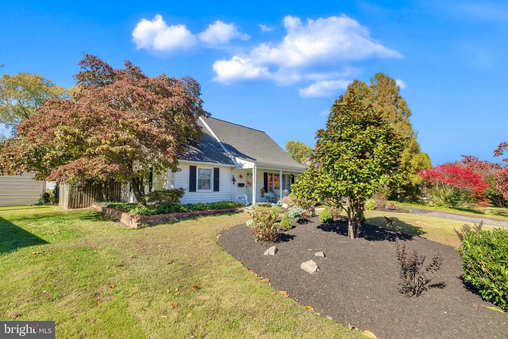 2228 HINDLE LANE