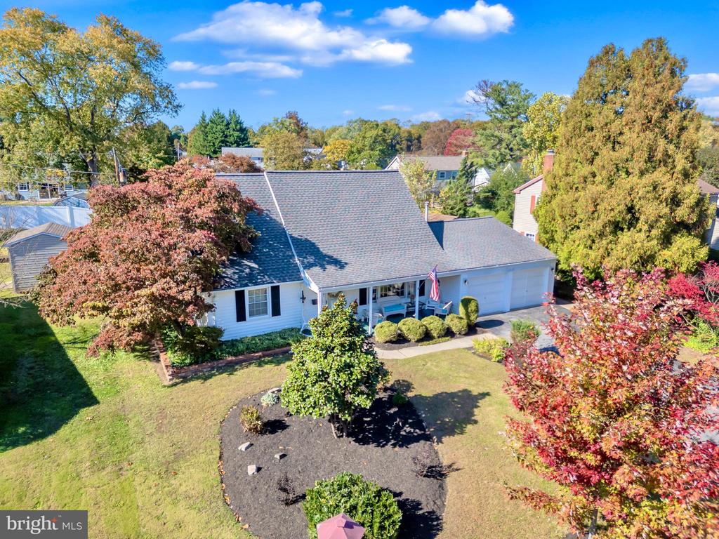 2228 HINDLE LANE