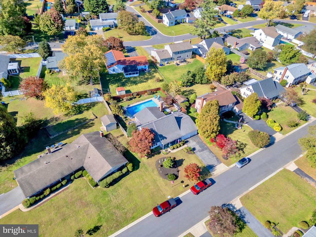 2228 HINDLE LANE