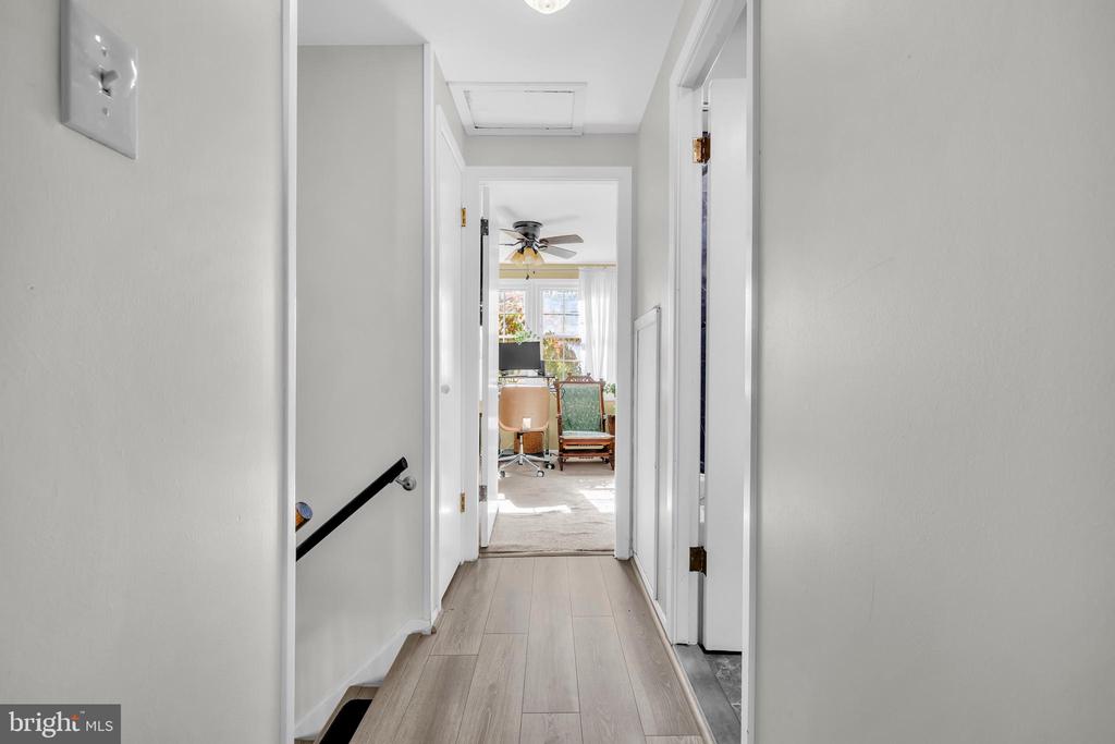 2228 HINDLE LANE