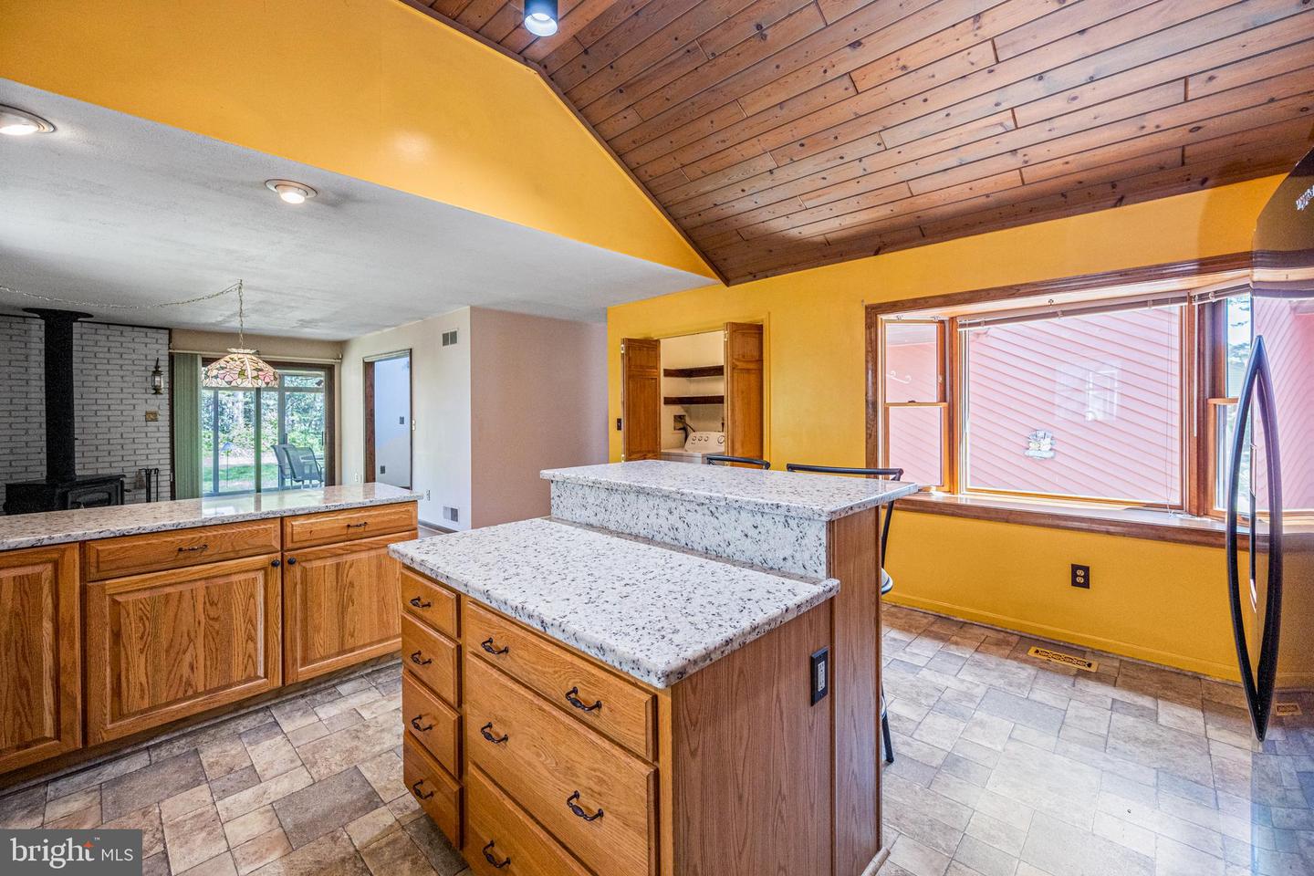 200 Queens Colony High Rd