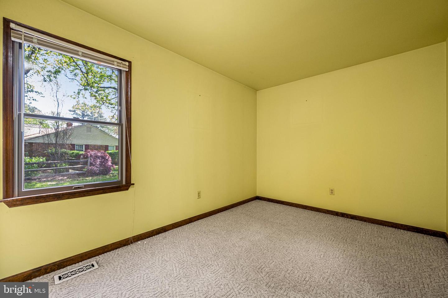 200 Queens Colony High Rd