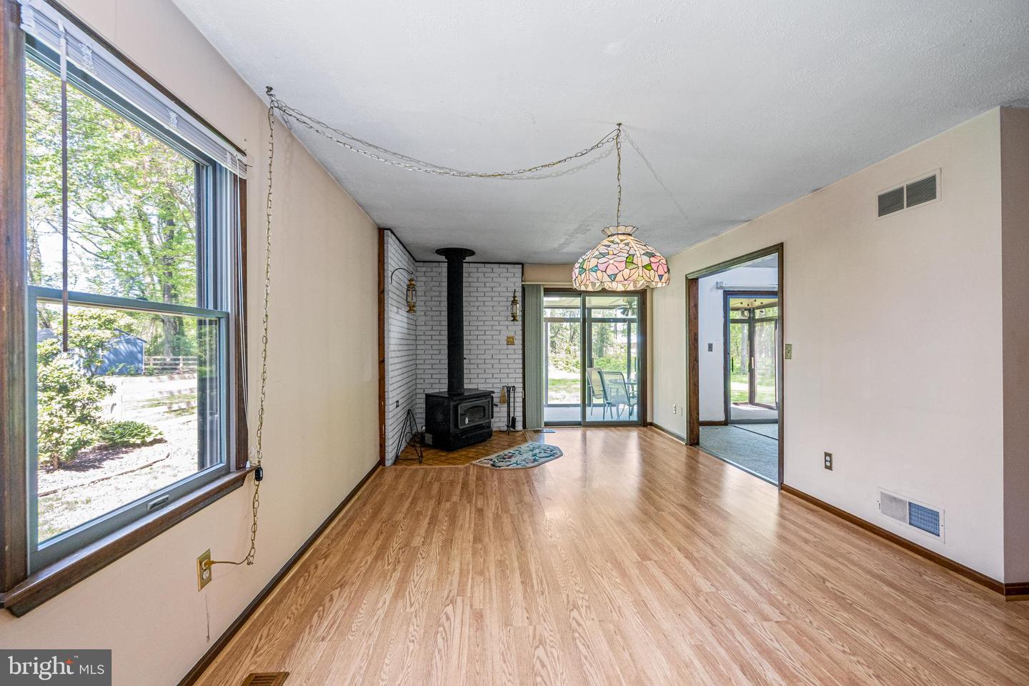 200 Queens Colony High Rd