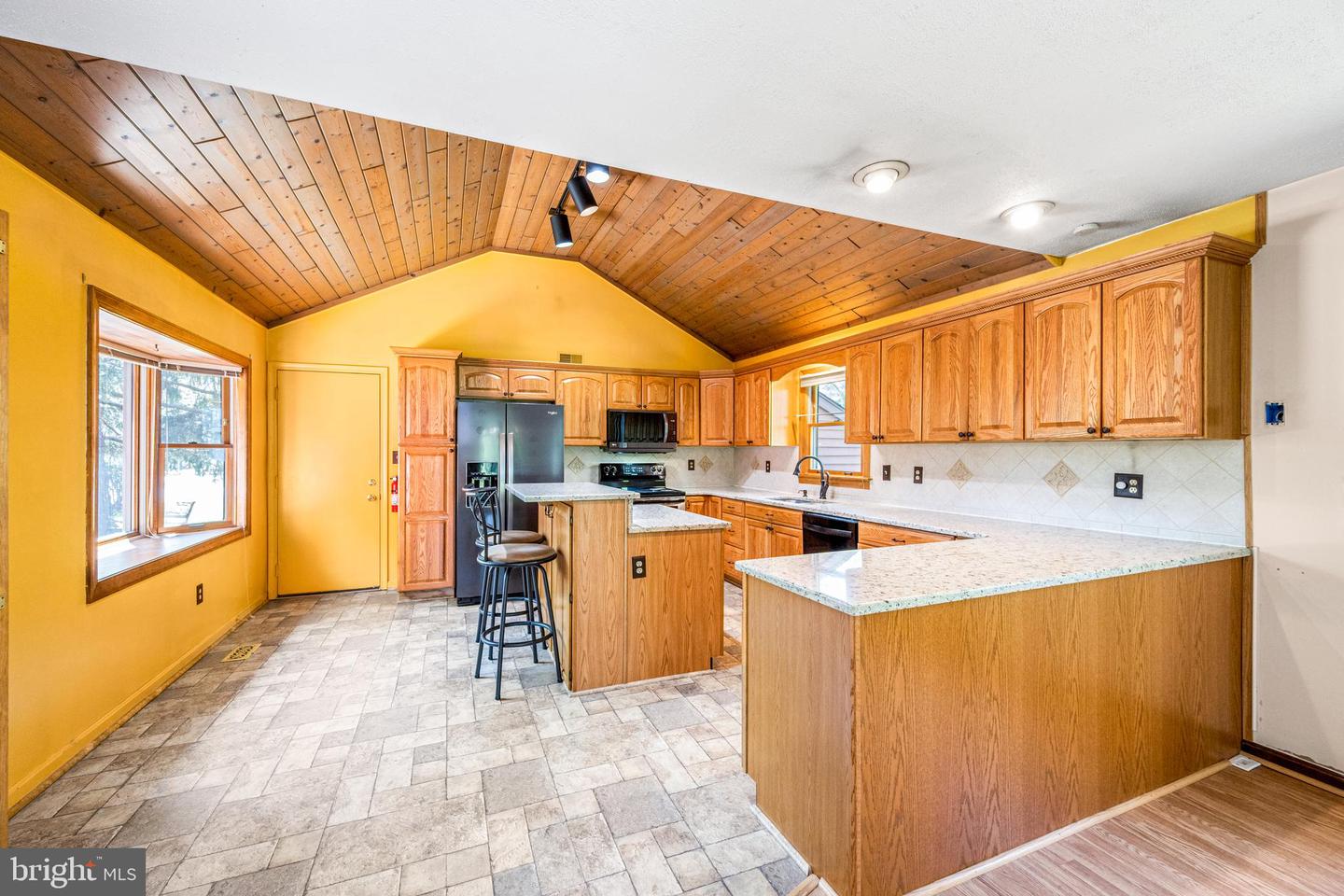 200 Queens Colony High Rd