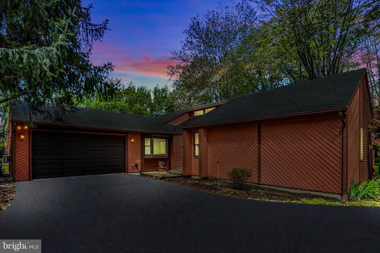 200 Queens Colony High Rd