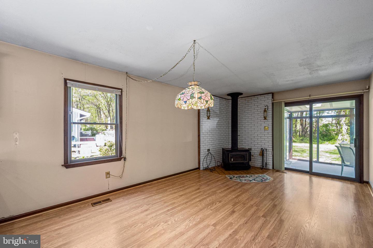 200 Queens Colony High Rd