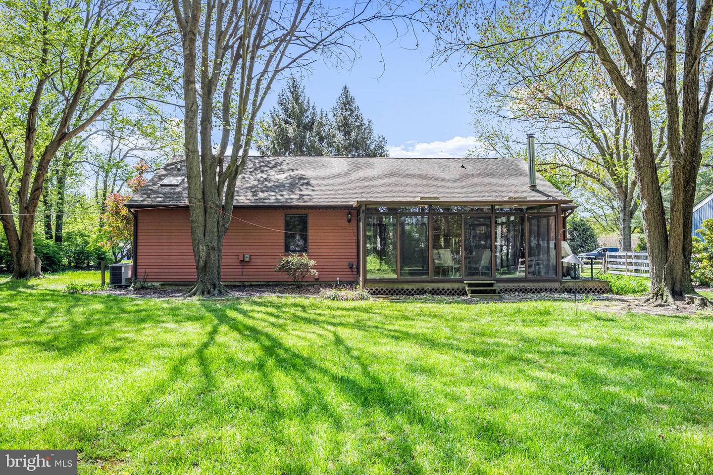 200 Queens Colony High Rd