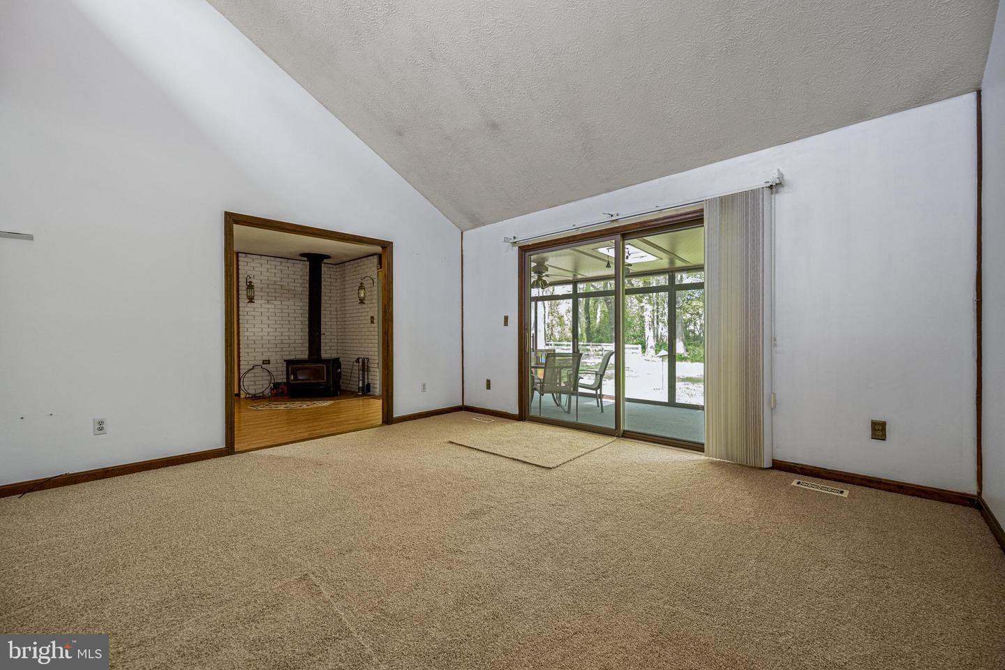 200 Queens Colony High Rd