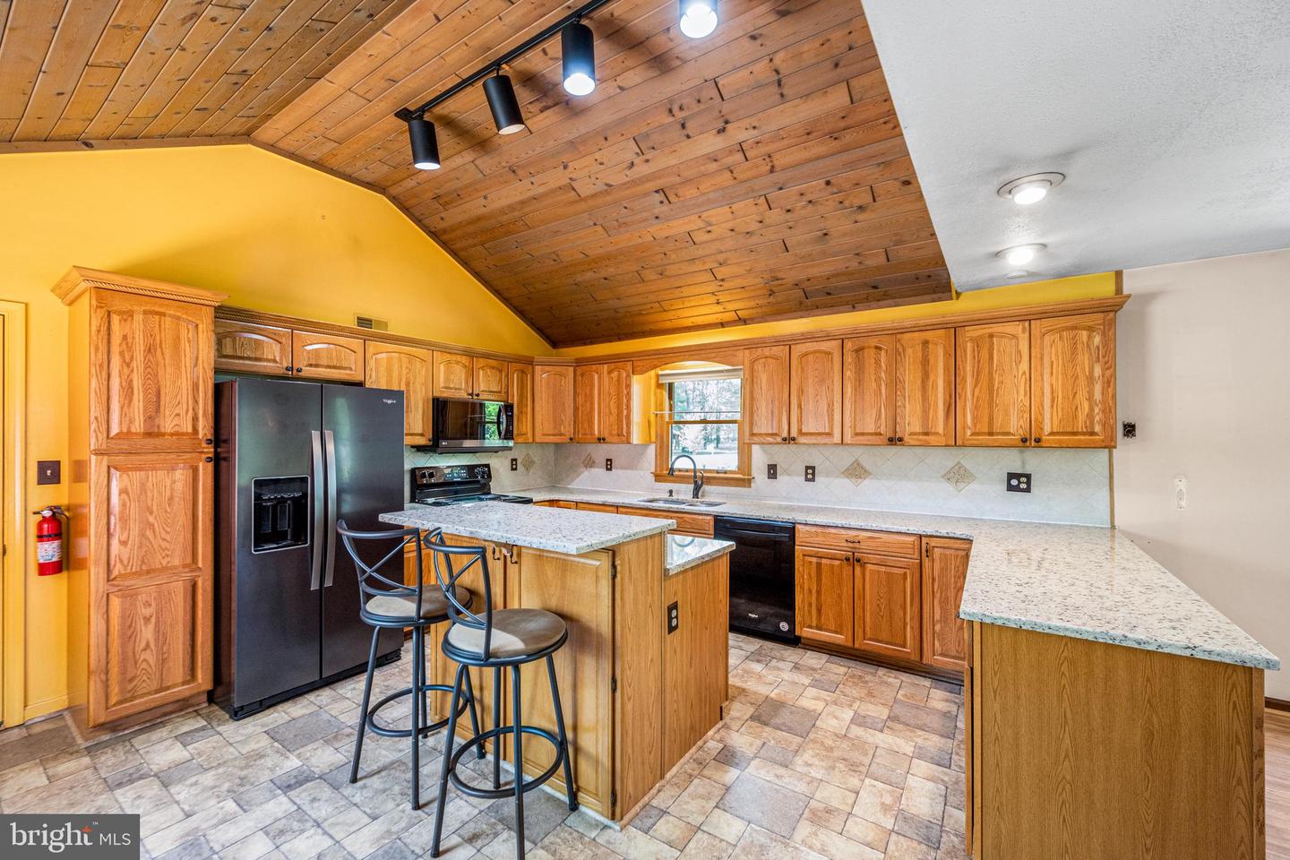 200 Queens Colony High Rd