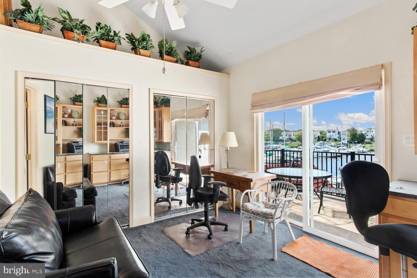 6-B Queen Victoria Way