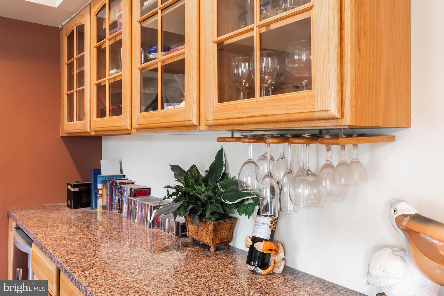 6-B Queen Victoria Way