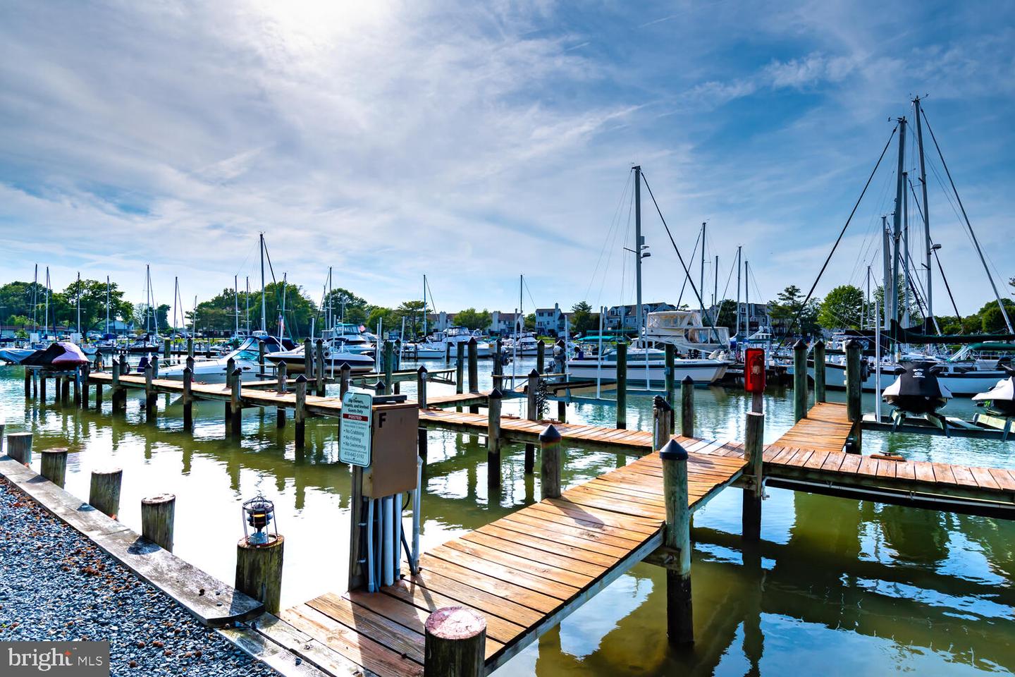 6-B Queen Victoria Way