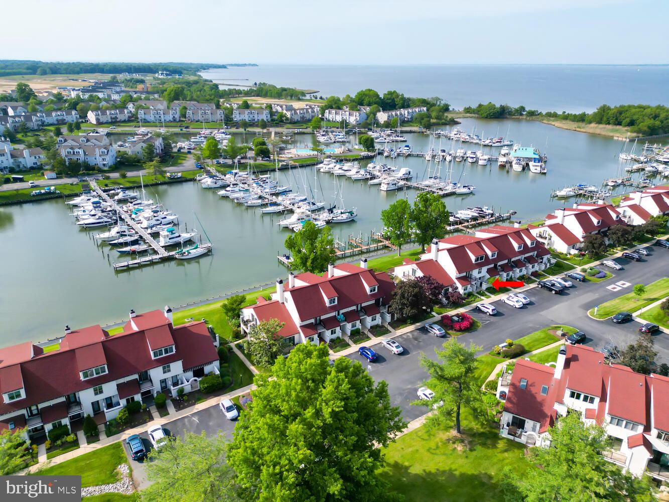 6-B Queen Victoria Way