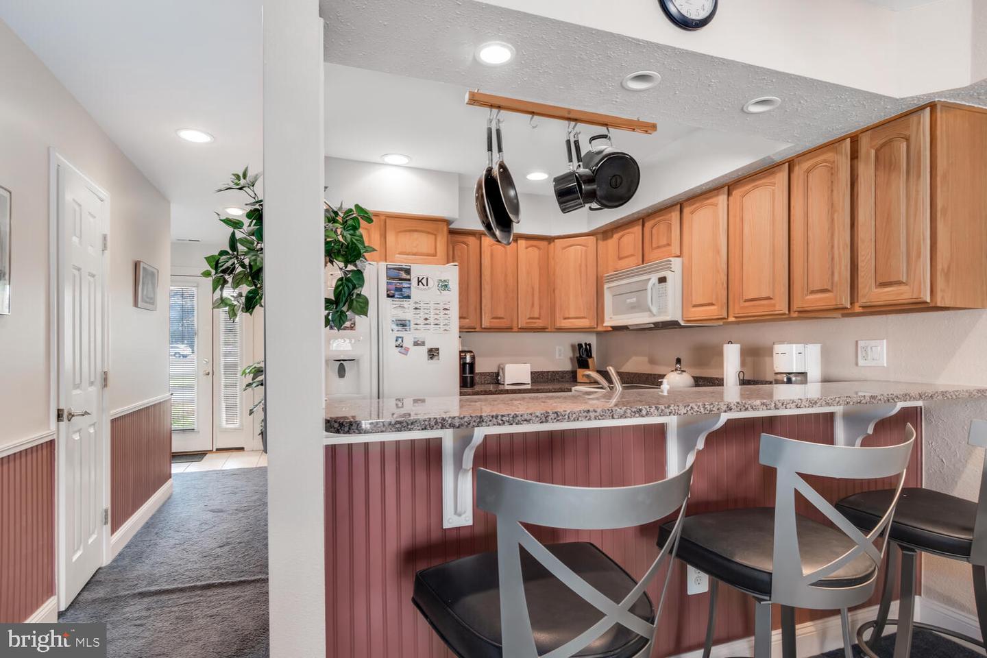 6-B Queen Victoria Way