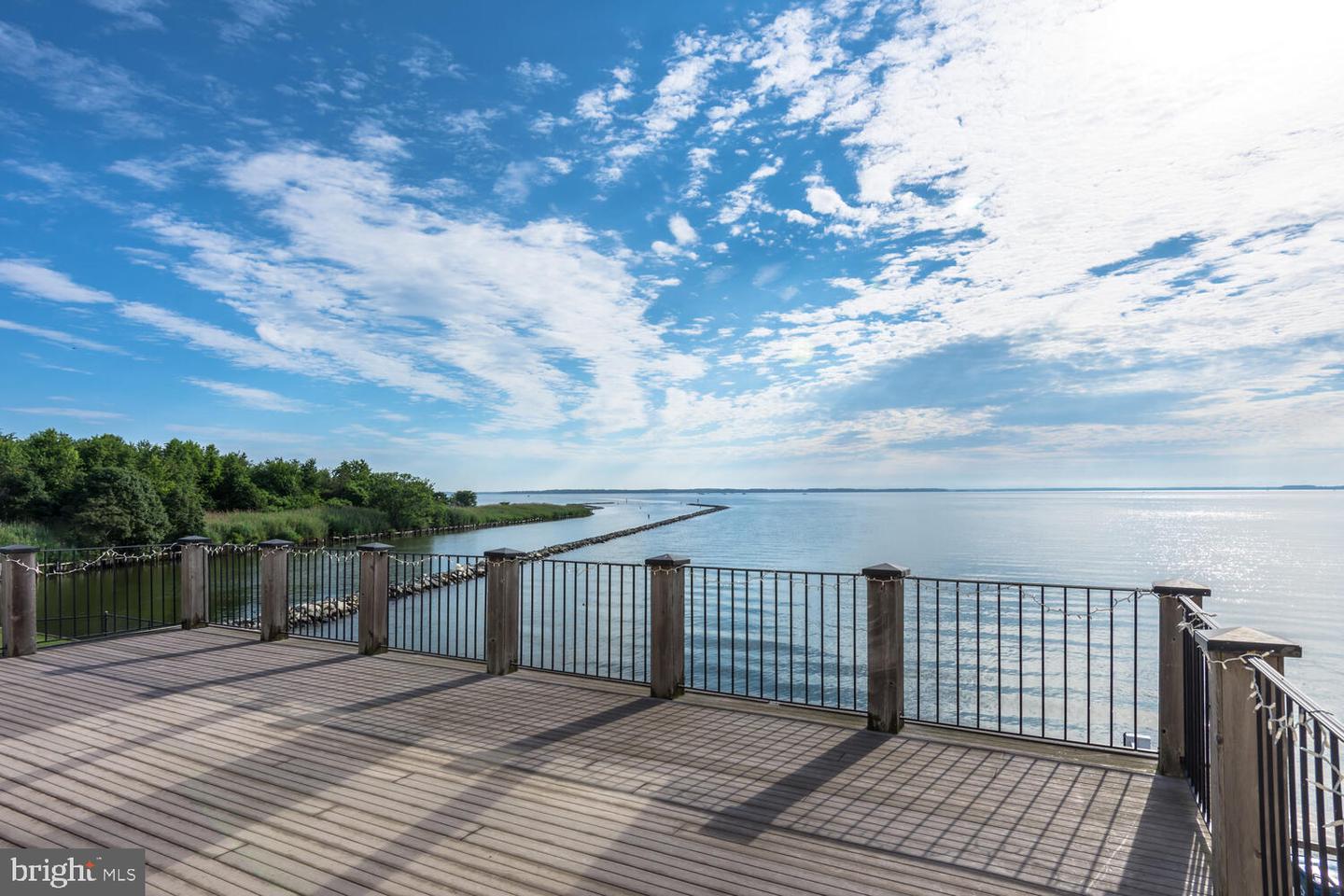 6-B Queen Victoria Way