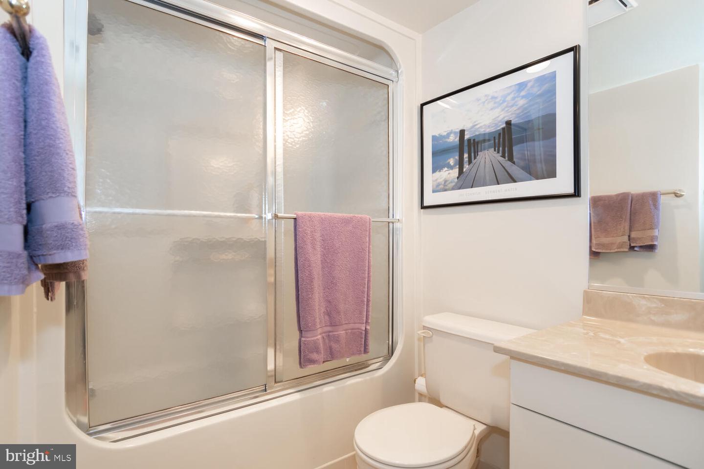 6-B Queen Victoria Way