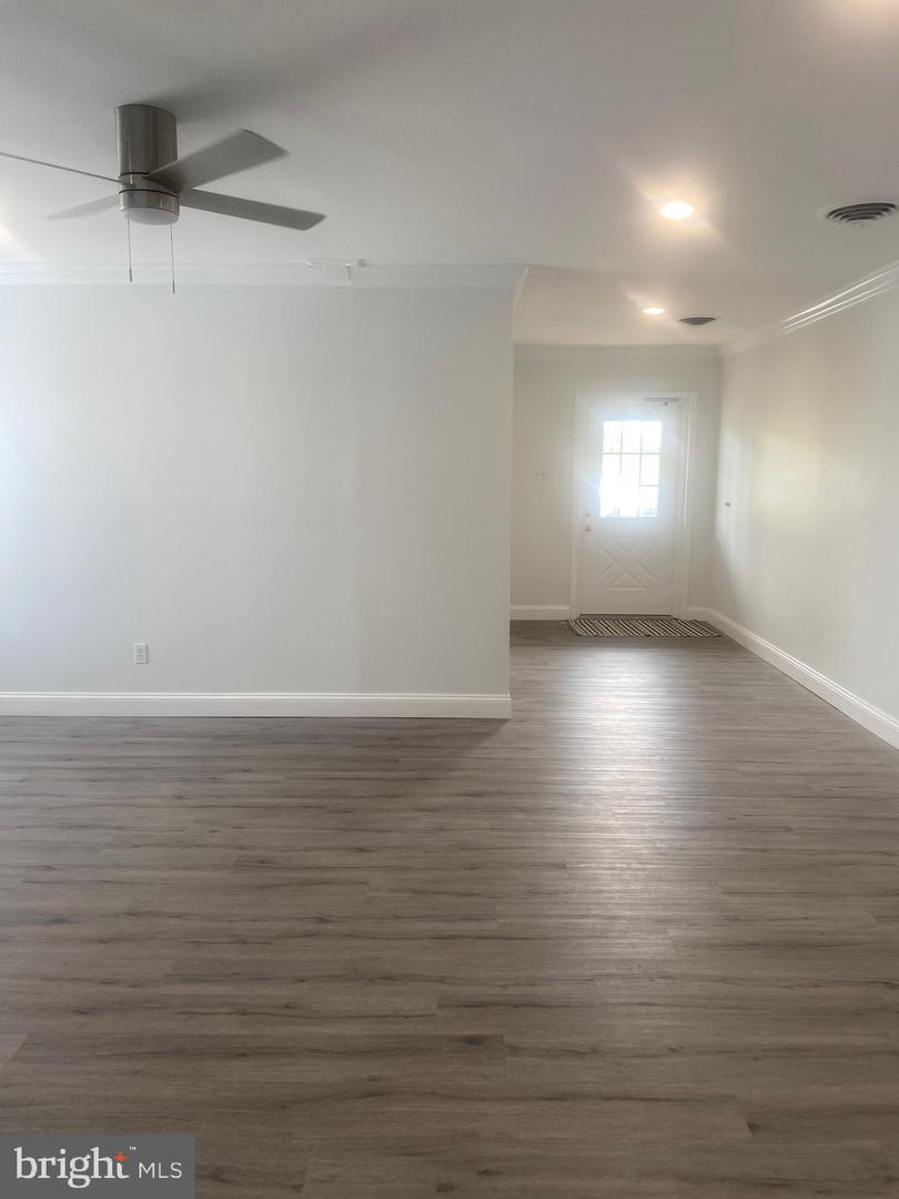 321 Piney Narrows Rd #1