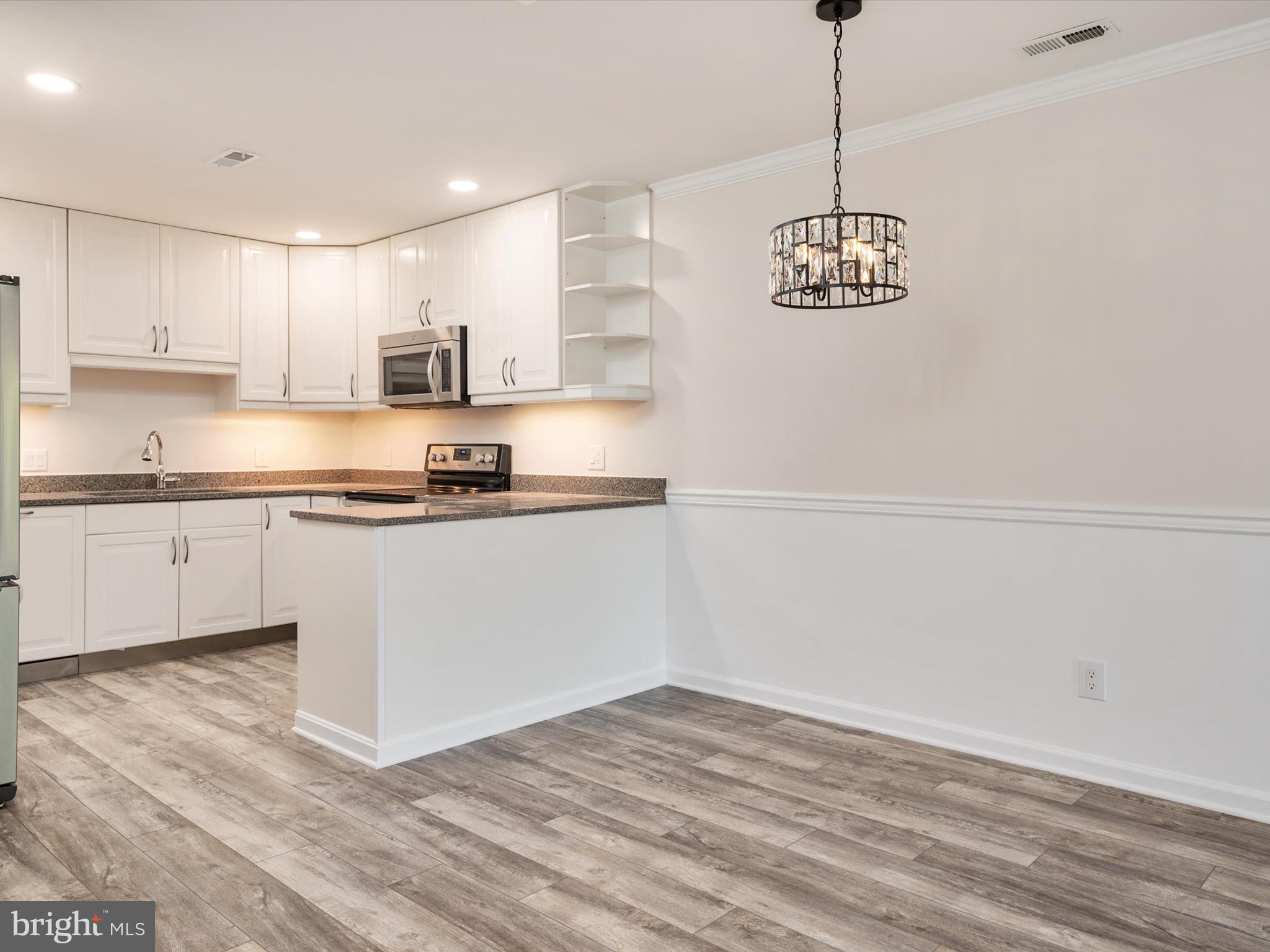 105 Bayview