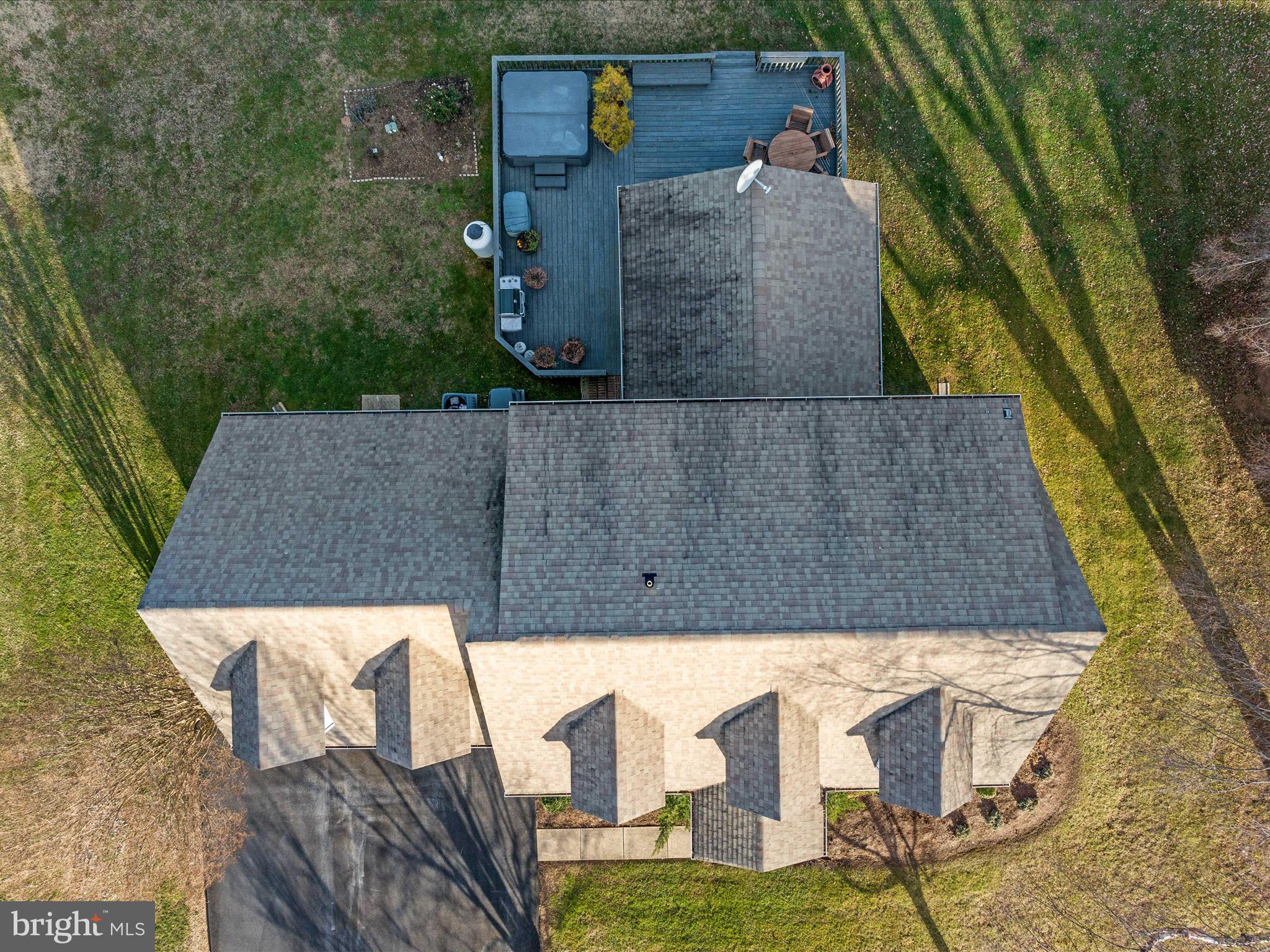 1409 Queen Anne Dr